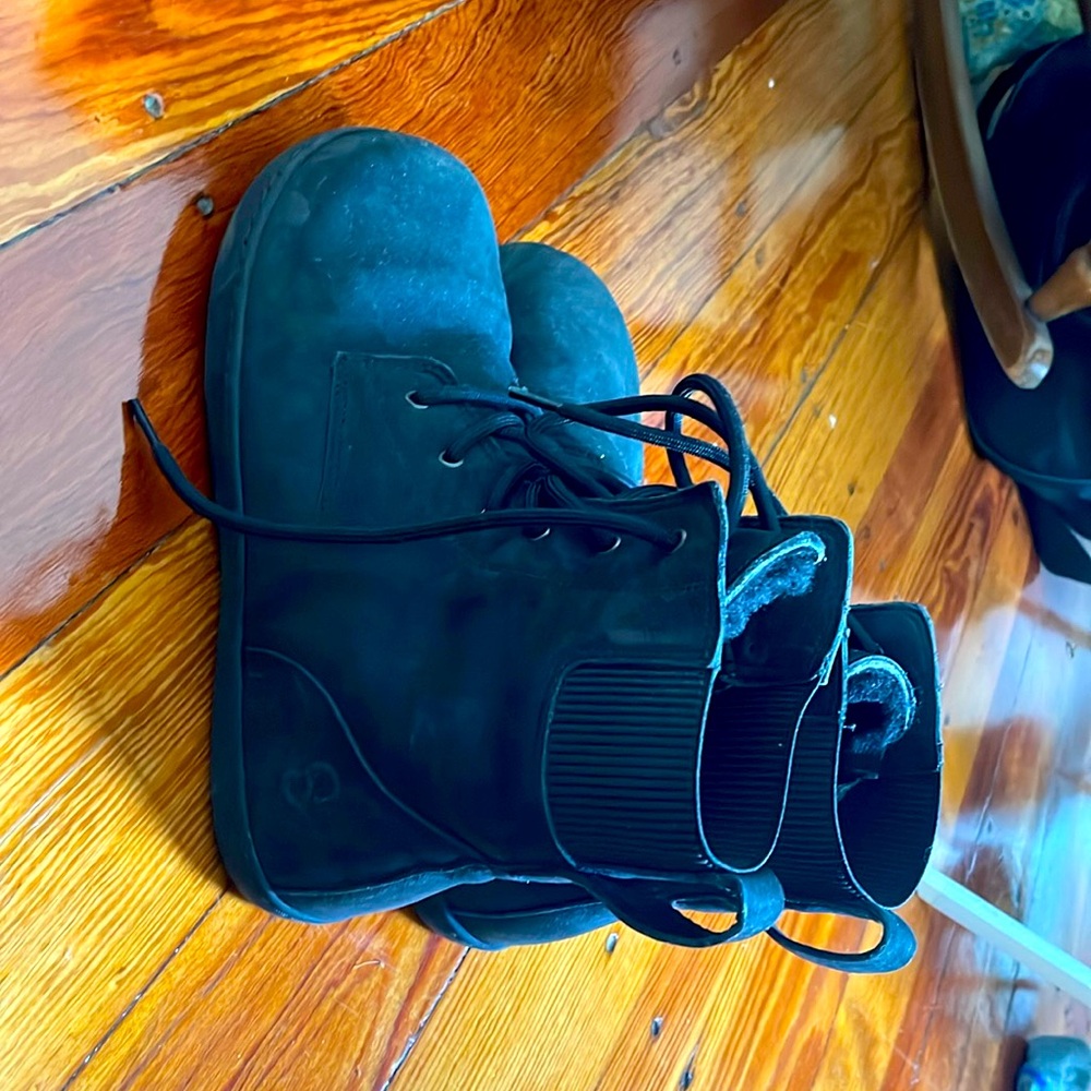 Shapen “Urbaneer” winter boots size 39